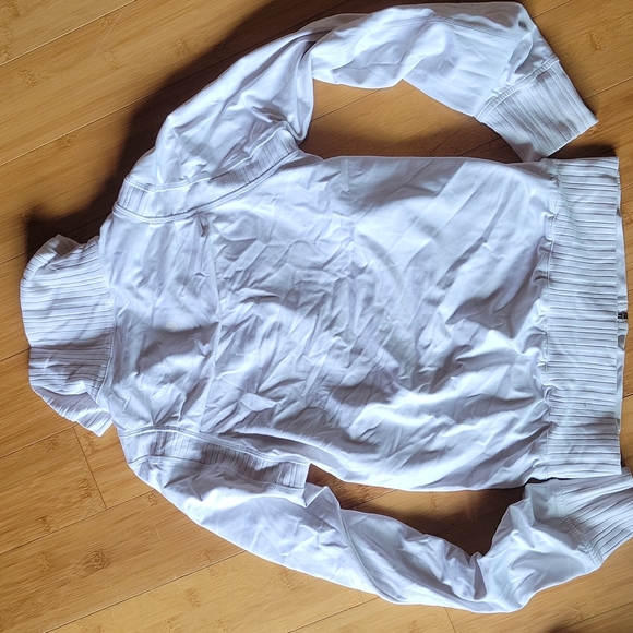 Lulu zip up - Picture 2 of 5